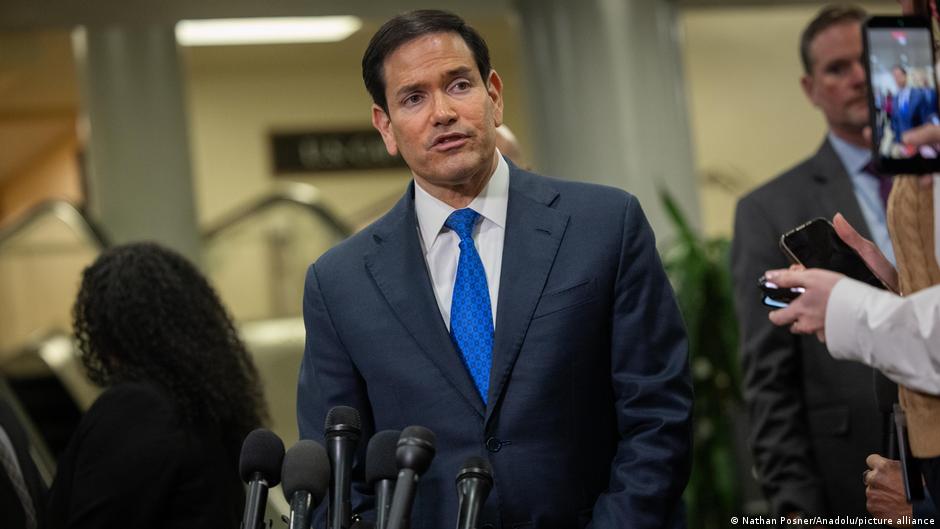 Rubio dice que EE.UU. deberá "reexaminar" relación con OTAN
