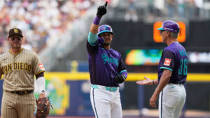 San Diego venció a Arizona en Ciudad de México: Ildemaro Vargas llegó a 19 juegos consecutivos con al menos un hit – AlbertoNews