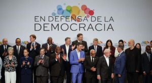 Sánchez y el frente progresista apuntan a las redes sociales y las grandes tecnológicas