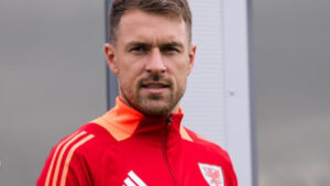 Se retira Aaron Ramsey, el jugador ‘maldito’