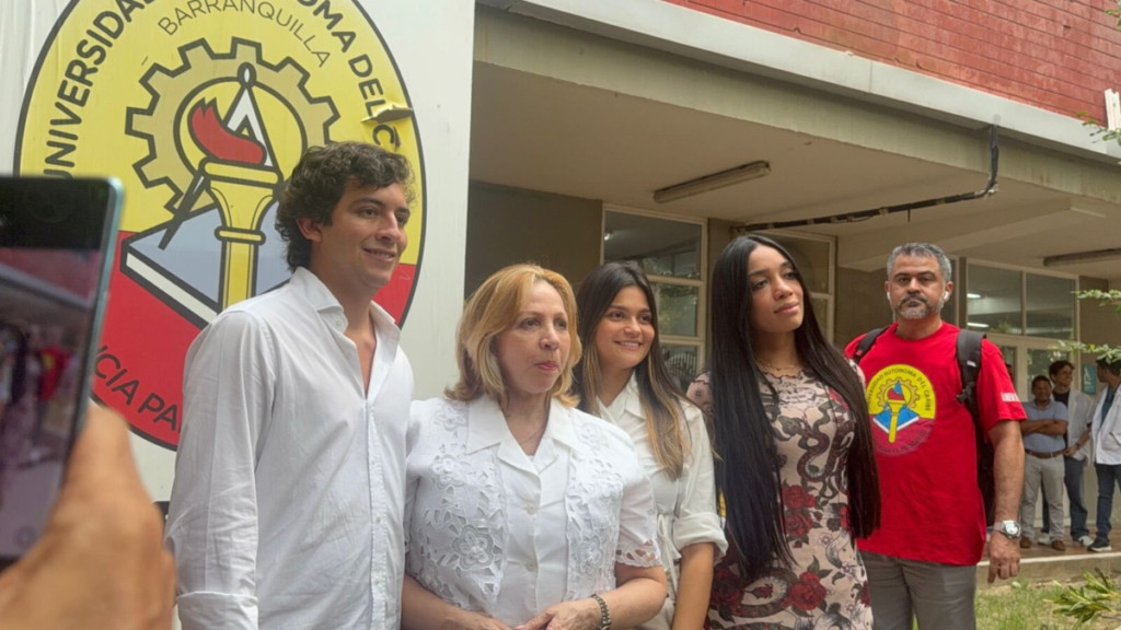 Silvia Gette regresa a la rectoría de la UAC: un campus en ruinas y deudas por $210 mil millones; el incierto futuro de la institución bajo su mando