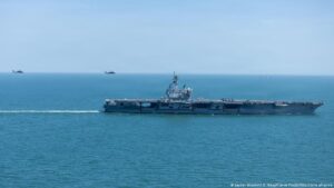 Tercer portaviones EEUU llega a Oriente Medio cerca de Irán