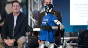The Wave | Pepe, el robot humanoide con personalidad aragonesa que habla en tiempo real gracias a la IA