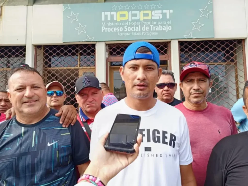 Trabajadores despedidos de Coposa exigen pagos laborales tras dos años de mora