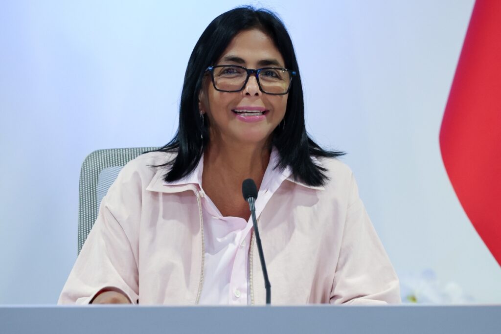 Tras alivio de sanciones, Delcy Rodríguez designó al nuevo presidente del BCV