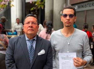 Tribunal negó la amnistía y bloqueó la defensa privada al periodista Gabriel González