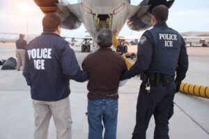 Tribunal tumba ley de California que exigía a agentes migratorios mostrar identificación – AlbertoNews