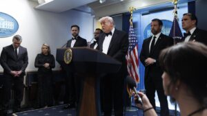Trump: «No estaba preocupado, entiendo la vida, vivimos en un mundo loco»