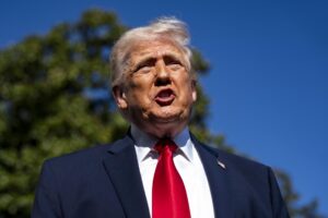 Trump afirma que Irán acordó no cerrar Ormuz nunca más: «Un día grandioso para el mundo»
