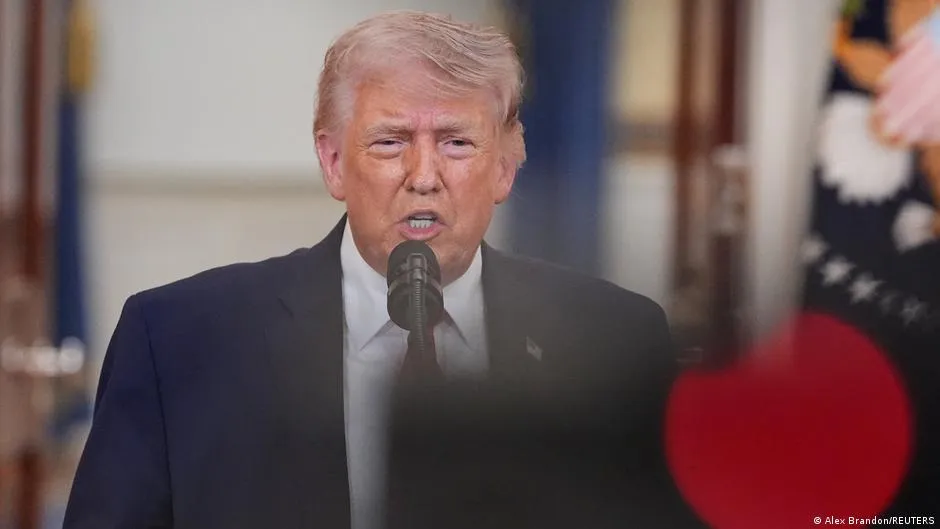 Trump anuncia ataques "muy fuertes" contra Irán próximamente