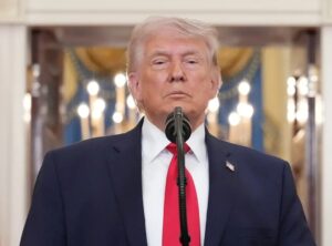 Trump aplaza posible ataque a Irán: lo que se sabe de la decisión