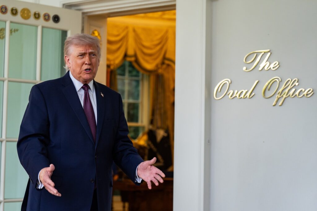 Trump dice que posiblemente se centre en Cuba una vez que solvente la guerra contra Irán