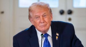 Trump es evacuado por el Servicio Secreto tras un intento de atentado