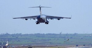 Trump estudia reducir sus tropas en Alemania tras las críticas de Merz por la guerra de Irán