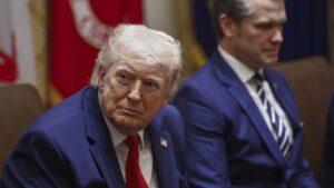Trump ordena el pago a 35.000 empleados afectados por cierre del Departamento de Seguridad
