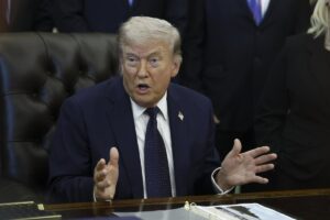 Trump pausa la guerra con la negociación en el aire y el paso de Ormuz y la cuestión nuclear sin resolver | europapress.es