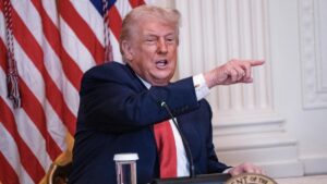 ULTIMÁTUM TRUMP IRÁN | El plazo de Trump a Irán para abrir el estrecho de Ormuz vence esta madrugada