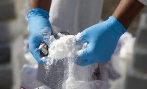 Incautan en Portugal cerca de una tonelada de cocaína escondida entre sacos de azúcar – AlbertoNews