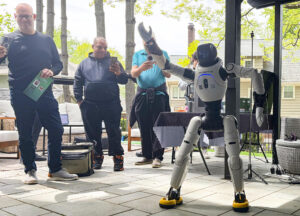 Un robot que ‘perrea’ y 3D sin gafas: Nueva Jersey exhibe lo último en tecnología (Fotos) – AlbertoNews