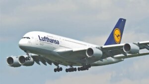 Una aerolínea canceló 20.000 vuelos ante el riesgo de escasez de combustible por el conflicto en el estrecho de Ormuz