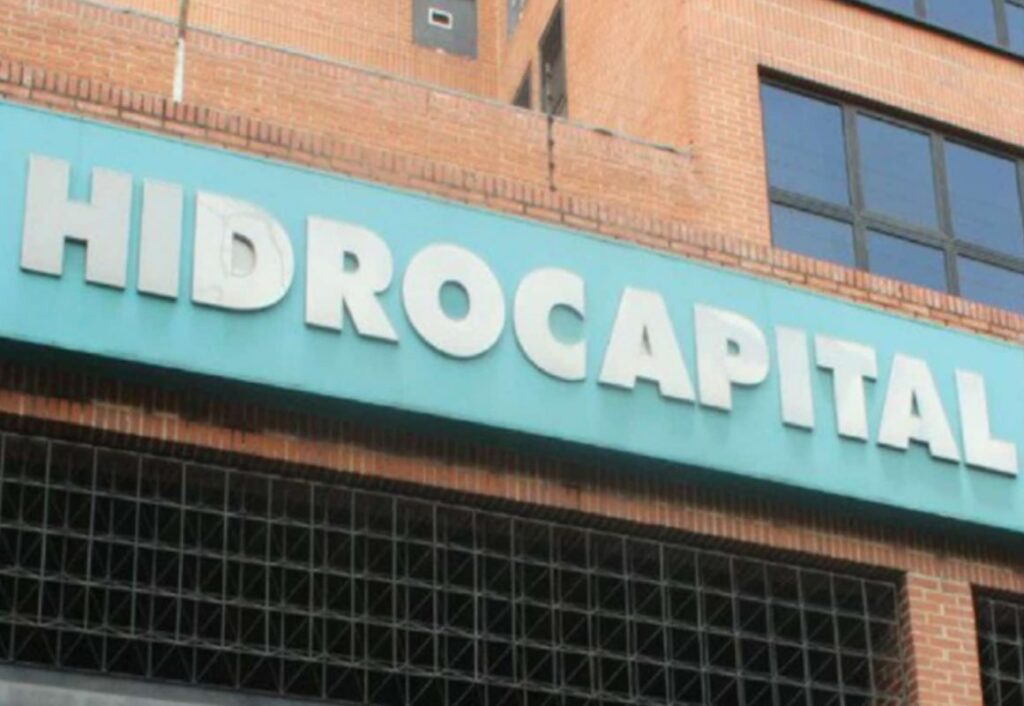 VIDEO: colectivos chavistas y GNB se presentaron en Hidrocapital para intimidar protesta ciudadana