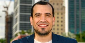 Venezolano que trabajó en Google lanza candidatura contra congresista cubano de Miami – AlbertoNews