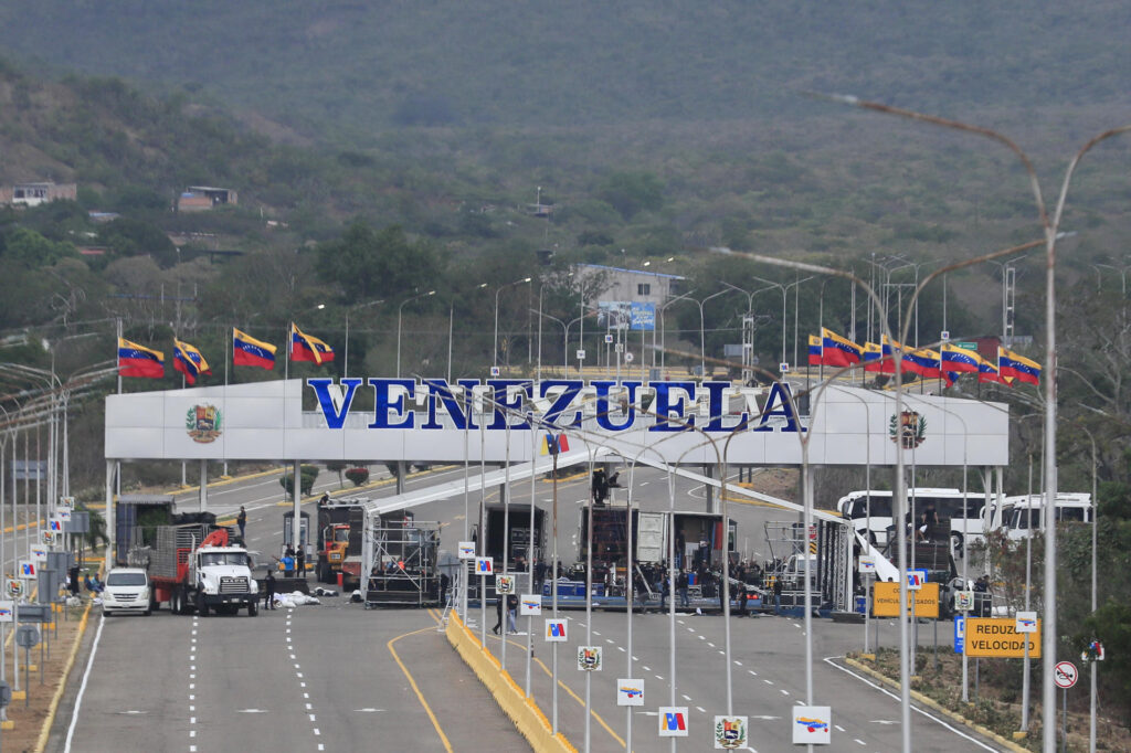 Viajar de Colombia a Venezuela, un recorrido entre retenes y extorsiones