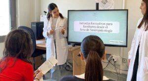 Vithas forma a los cuidadores de pacientes con daño cerebral: por qué su papel es clave en la rehabilitación