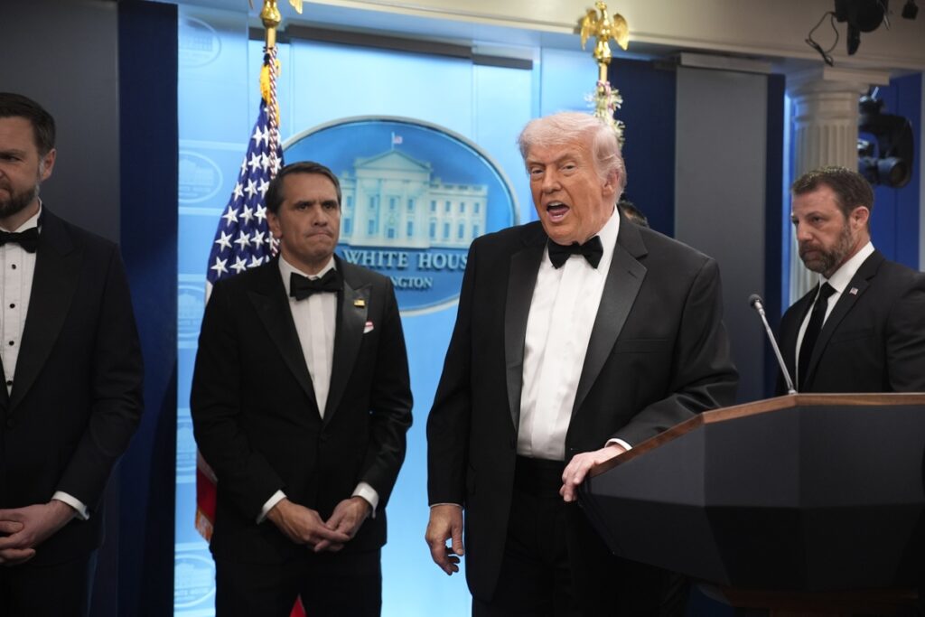 Vocería de Machado y González Urrutia condena atentado contra Trump