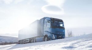 Volvo prueba camiones de hidrógeno con rendimiento similar al diésel y sin emisiones