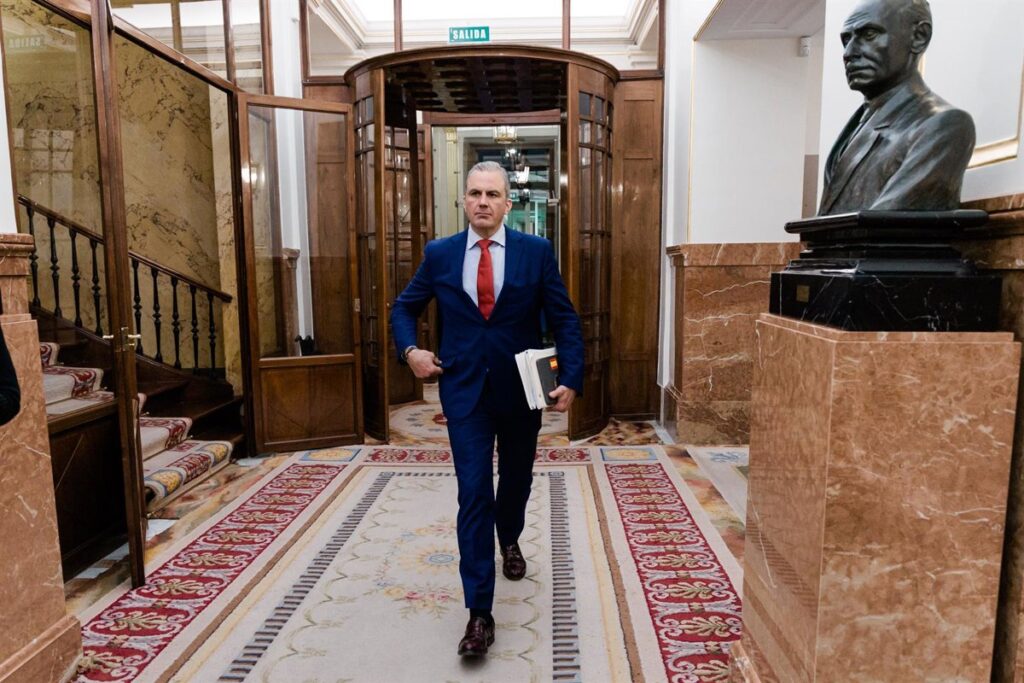 Vox expulsa definitivamente a Ortega Smith tras rechazar su último recurso