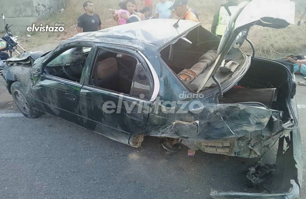 Vuelco de Corolla a la altura de San Mateo dejó cinco personas lesionadas