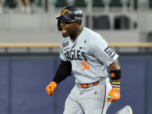 Yonathan Perlaza hace eco de su fuerza en Corea
