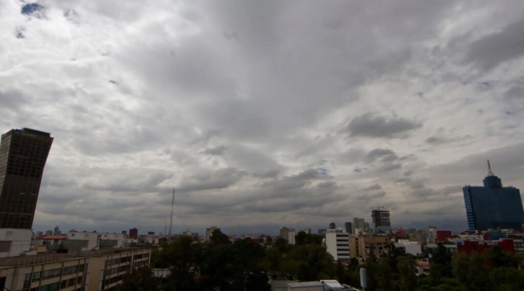 abundante nubosidad asociadas a precipitaciones de intensidad variable