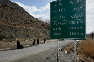 ▷ Trump da a Irán 48 horas para abrir el estrecho de Ormuz mientras continúa la búsqueda del piloto estadounidense desaparecido #4Abr