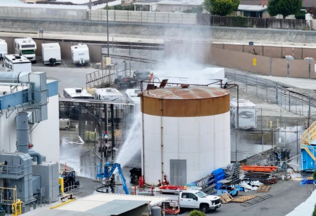 16.000 residentes en California permanecen bajo orden de evacuación por fuga química