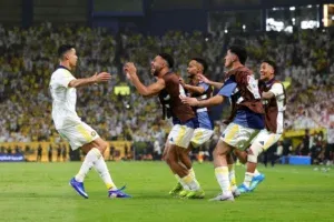 Cristiano firmó un doblete y levanta su primera liga en Arabia