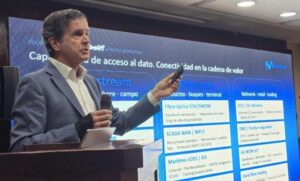 Movistar Empresas abordó el impacto de la IA y la innovación en la industria petrolera durante segundo encuentro Voces que Transforman