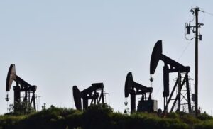 AIE: La pérdida de petróleo llega a los 14 millones de barriles diarios
