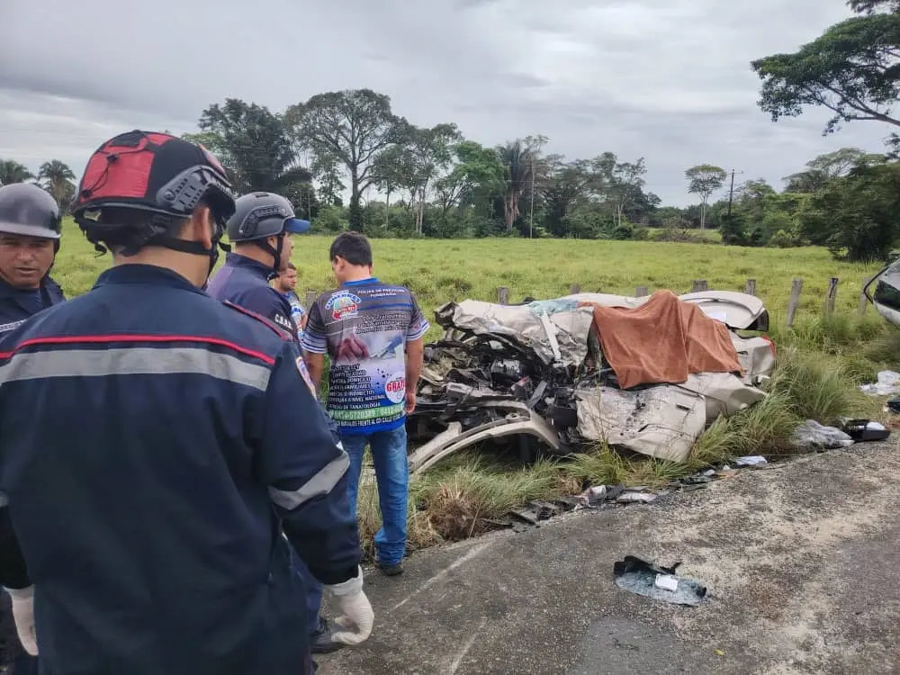 Accidente en la Troncal 5 deja 4 fallecidos de Lobatera y 1 de Barinas