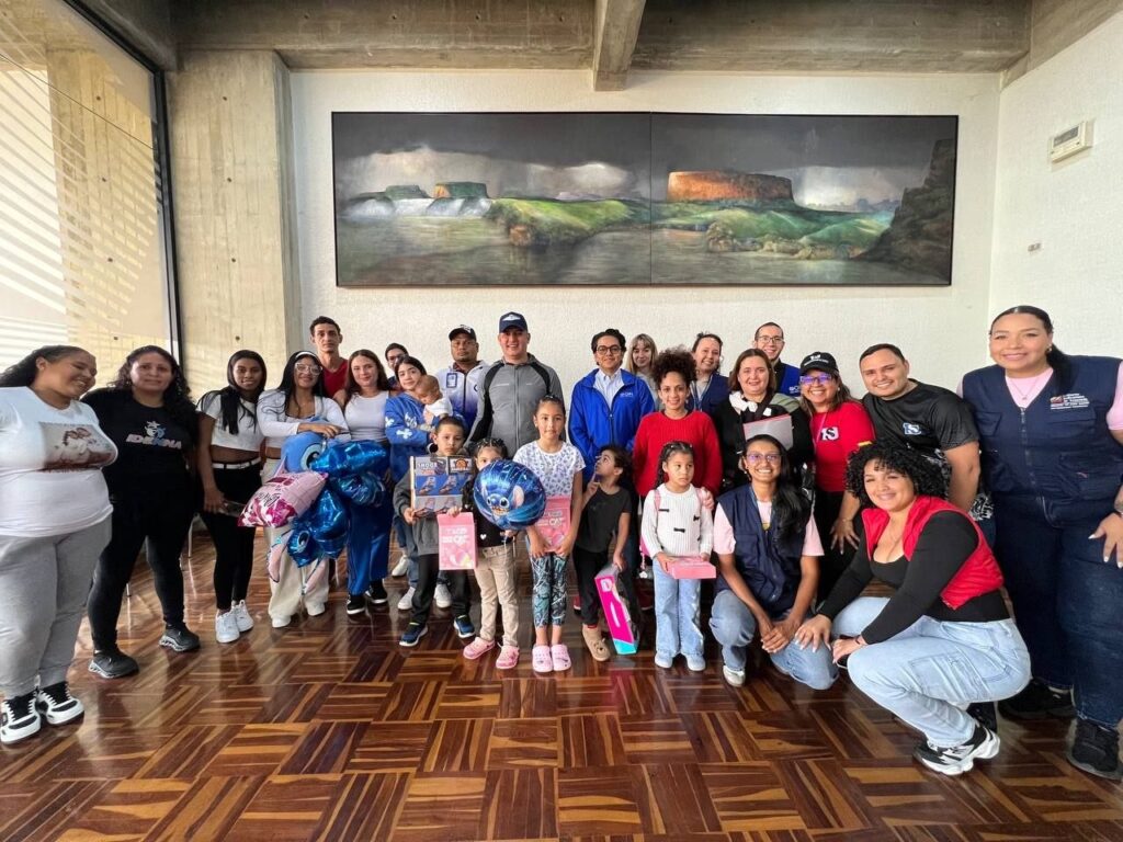 Al menos seis niños y un adulto llegaron a Venezuela en un "vuelo especial" de deportación desde EEUU