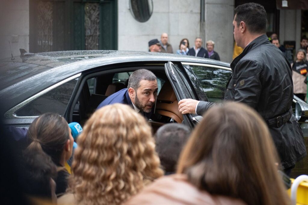 Aldama asegura que "se le capta" para una trama no creada por él y recalca su colaboración frente al "aparato estatal"