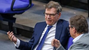 Alemania dice estar lista para rol más importante en la OTAN