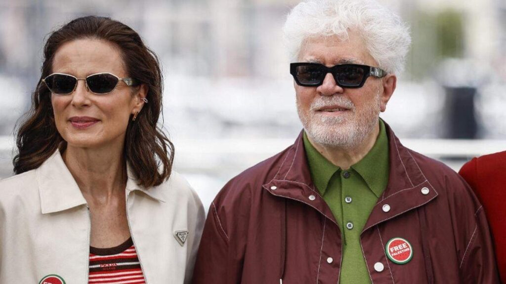 Almodóvar: hay que alzar la voz contra “monstruos” como Trump