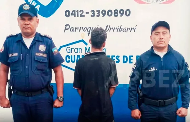 Amarran a un sujeto señalado de abusar de dos niños en Zulia