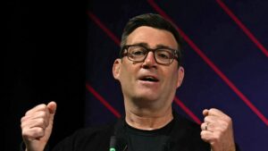 Andy Burnham, alcalde de Mánchester y aspirante a relevar a Starmer: un gestor eficaz con un plan ambicioso pero difícil de aplicar | elperiodico.com