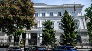 Austria expulsa a tres empleados de la embajada de Rusia acusados de espionaje – AlbertoNews