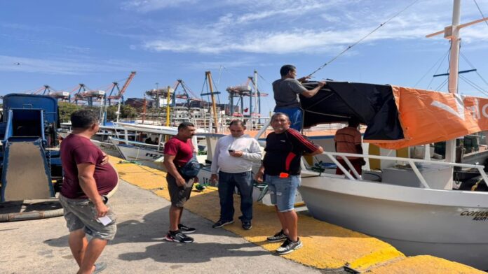 Autoridades no dan con el paradero de tres pescadores de La Guaira desaparecidos en alta mar