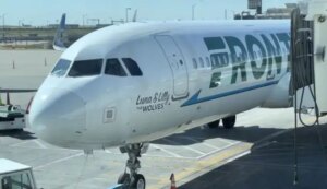 Avión atropella a una persona en aeropuerto de Denver en EEUU