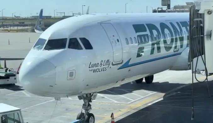 Avión atropella a una persona en aeropuerto de Denver en EEUU